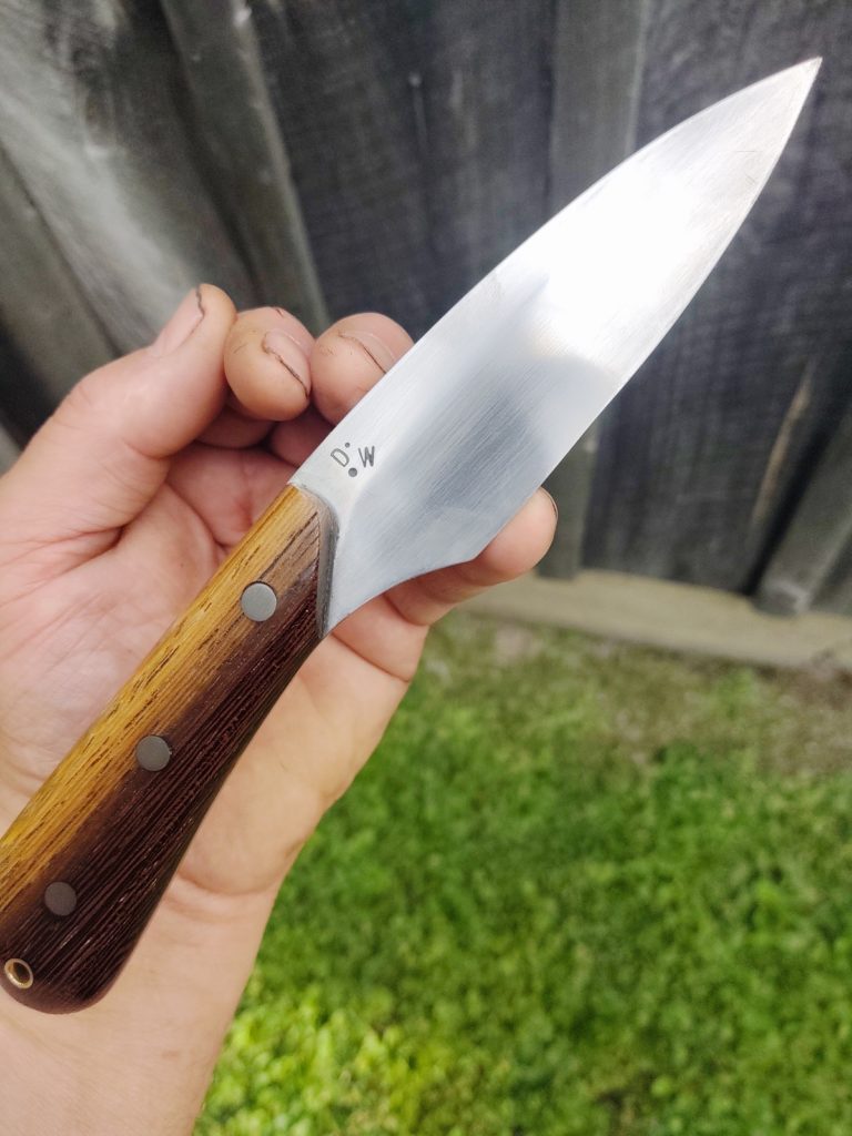 Knife 17 - Hunting-Skinning Knife with Wenge Scales