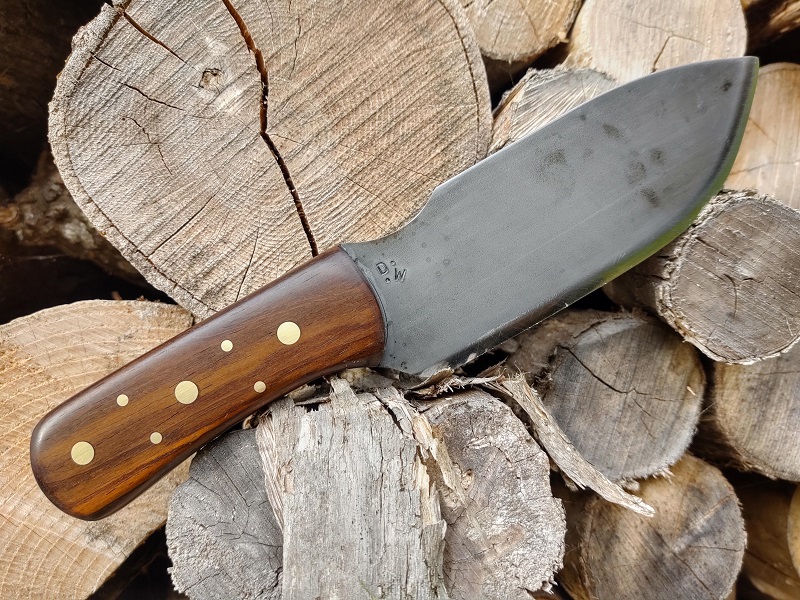 Knife 39 - Hunting – Larger Skinner