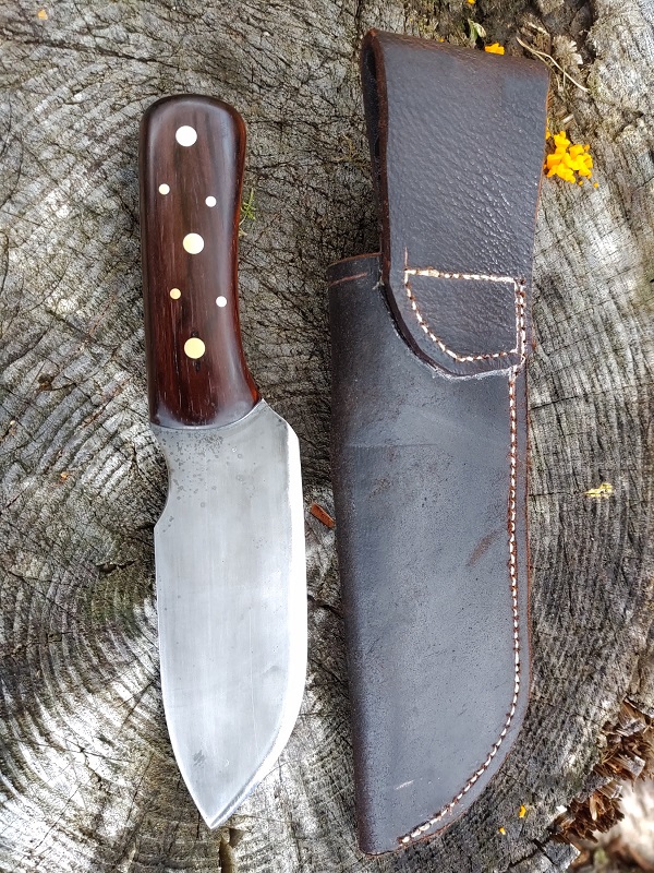 Knife 39 - Hunting – Larger Skinner